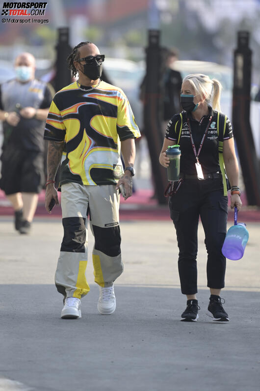 Lewis Hamilton (Mercedes) mit Physiotherapeutin Angela Cullen