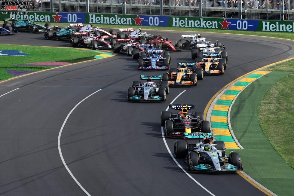 Lewis Hamilton (Mercedes), Sergio Perez (Red Bull), George Russell (Mercedes), Lando Norris (McLaren) und Daniel Ricciardo (McLaren) 