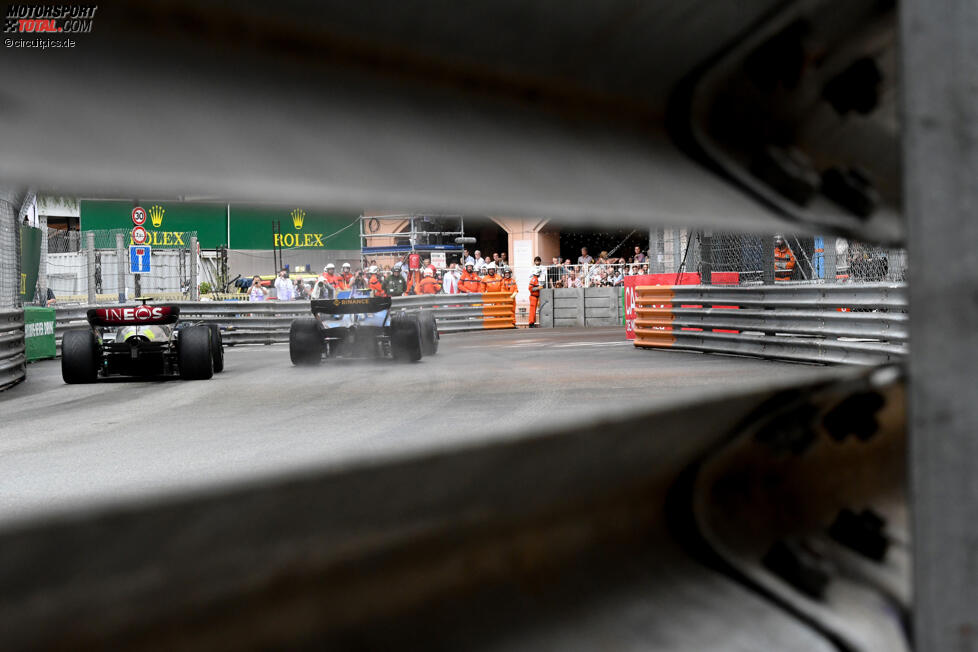 Lewis Hamilton (Mercedes) und George Russell (Mercedes) 