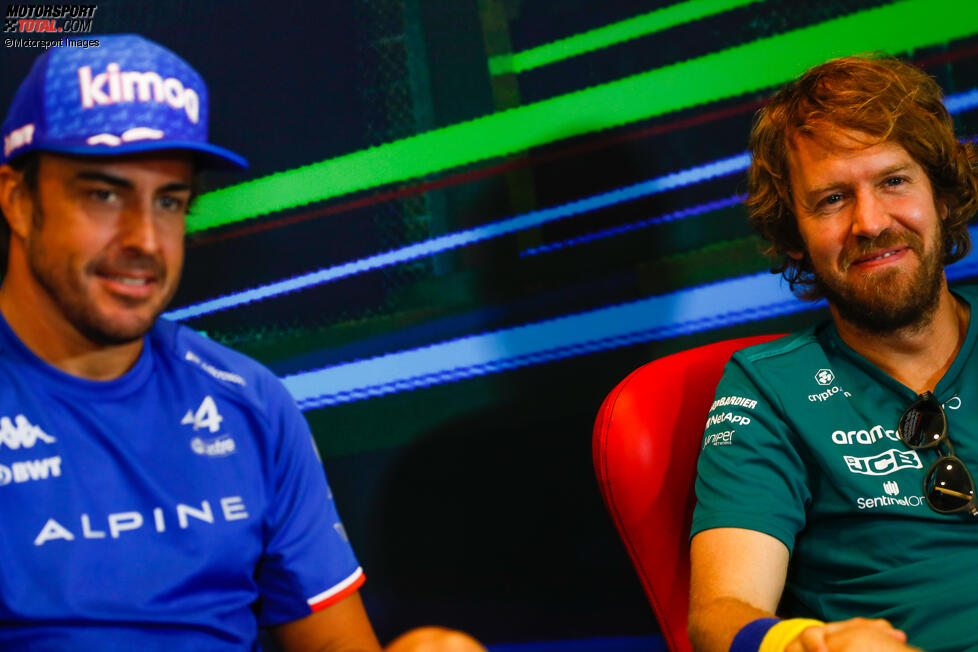 Fernando Alonso (Alpine) und Sebastian Vettel (Aston Martin) 