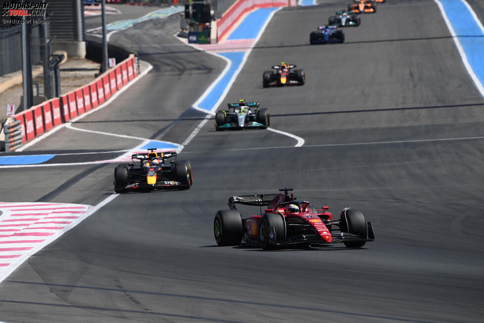 Charles Leclerc (Ferrari), Max Verstappen (Red Bull) und Lewis Hamilton (Mercedes) 