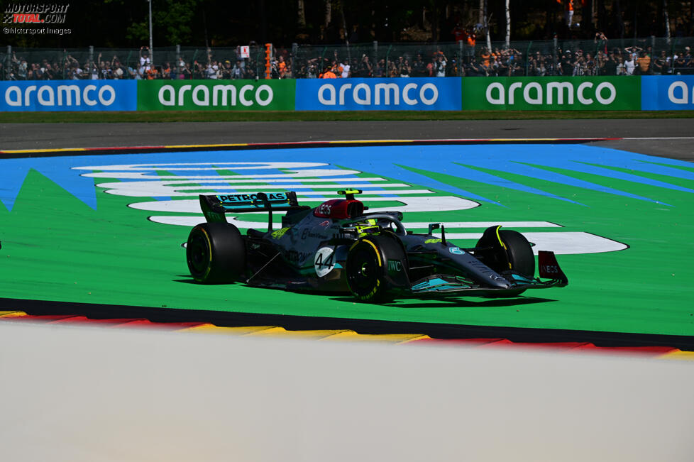 Lewis Hamilton (Mercedes) und Fernando Alonso (Alpine) 