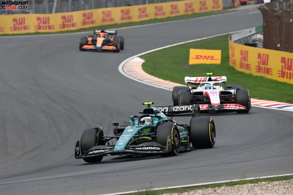 Sebastian Vettel (Aston Martin), Mick Schumacher (Haas) und Daniel Ricciardo (McLaren) 