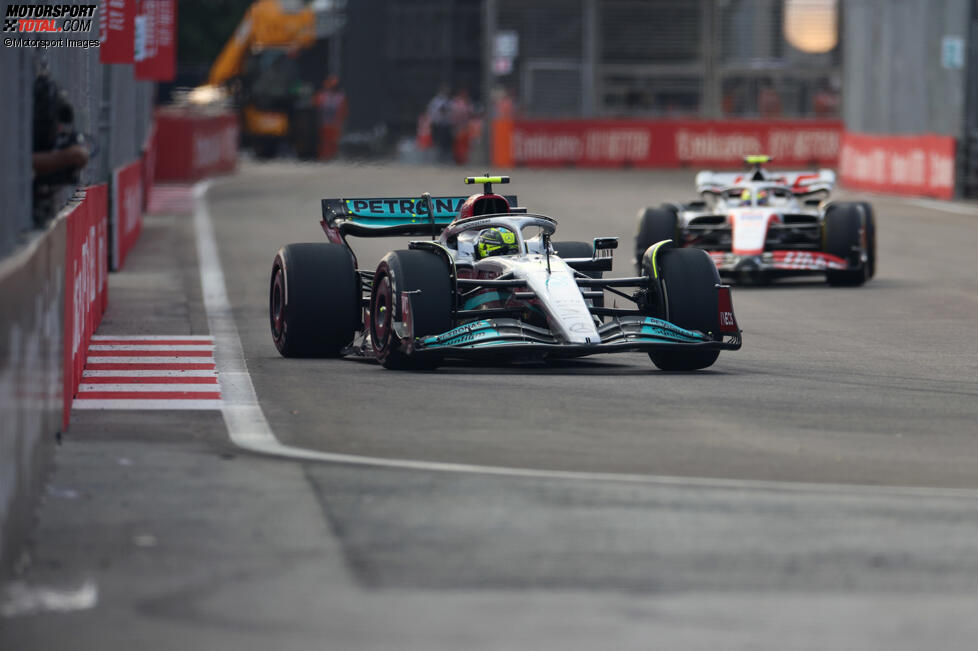 Lewis Hamilton (Mercedes) und Mick Schumacher (Haas) 
