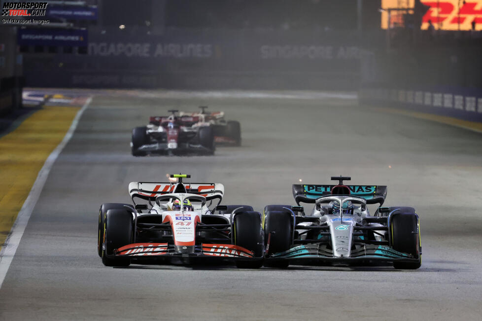 Mick Schumacher (Haas) und George Russell (Mercedes) 