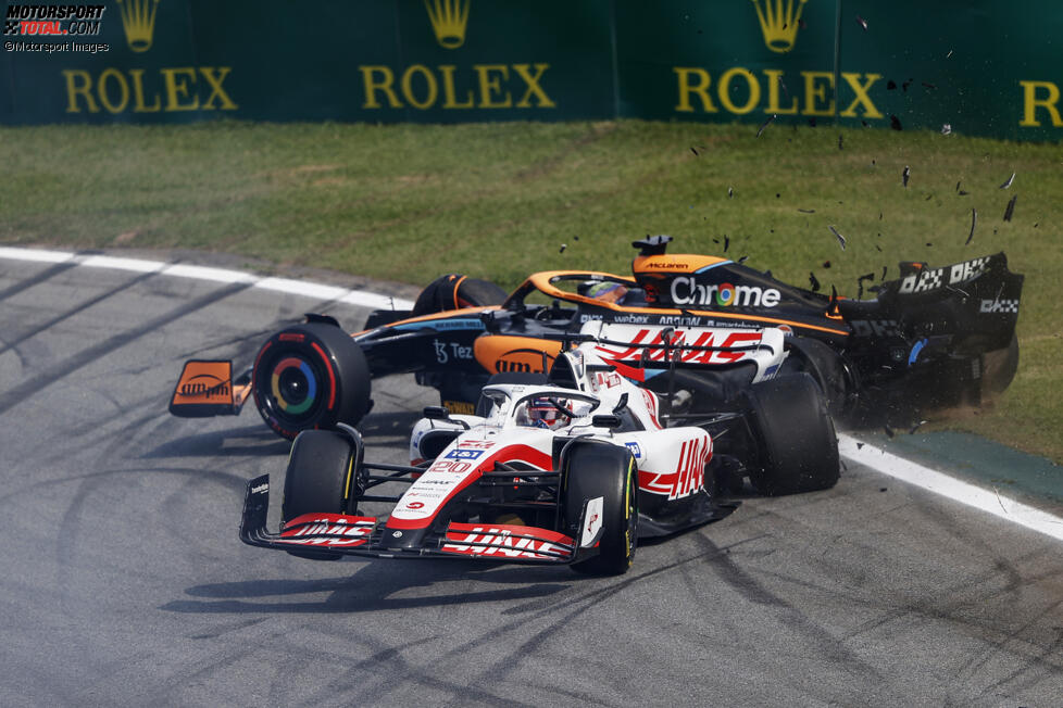 Kevin Magnussen (Haas) und Daniel Ricciardo (McLaren) 
