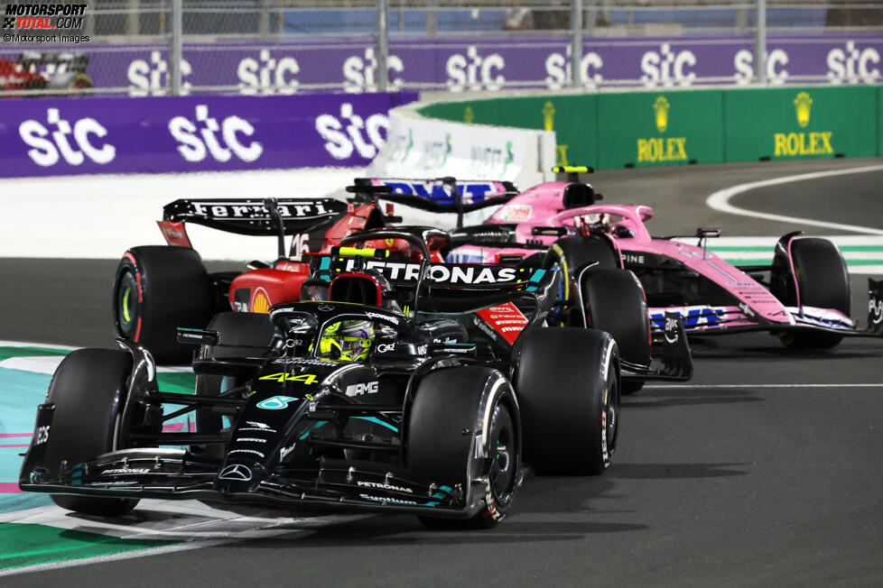 Lewis Hamilton (Mercedes), Charles Leclerc (Ferrari) und Pierre Gasly (Alpine) 