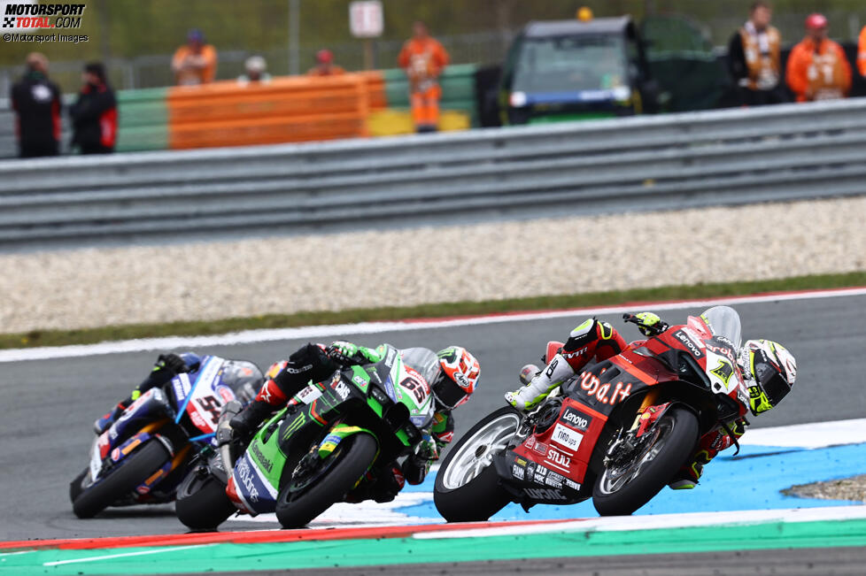 Alvaro Bautista, Jonathan Rea und Toprak Razgatlioglu 