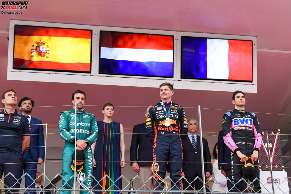Max Verstappen (Red Bull), Fernando Alonso (Aston Martin) und Esteban Ocon (Alpine) 