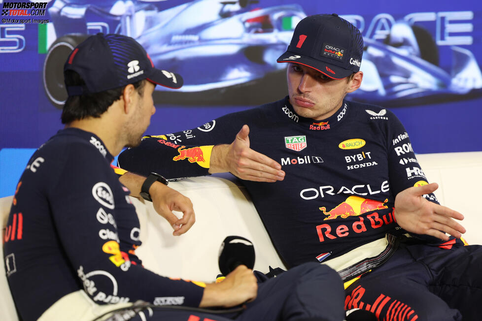 Sergio Perez (Red Bull) und Max Verstappen (Red Bull) 