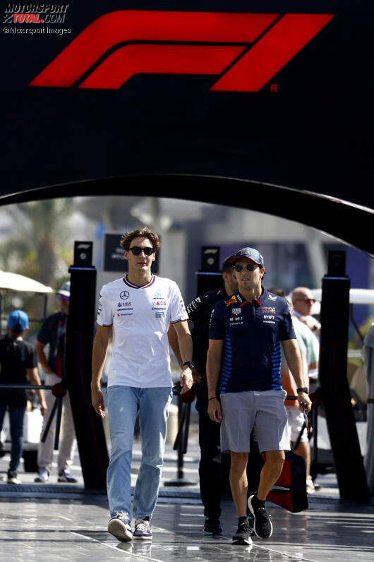 George Russell (Mercedes) und Sergio Perez (Red Bull) 