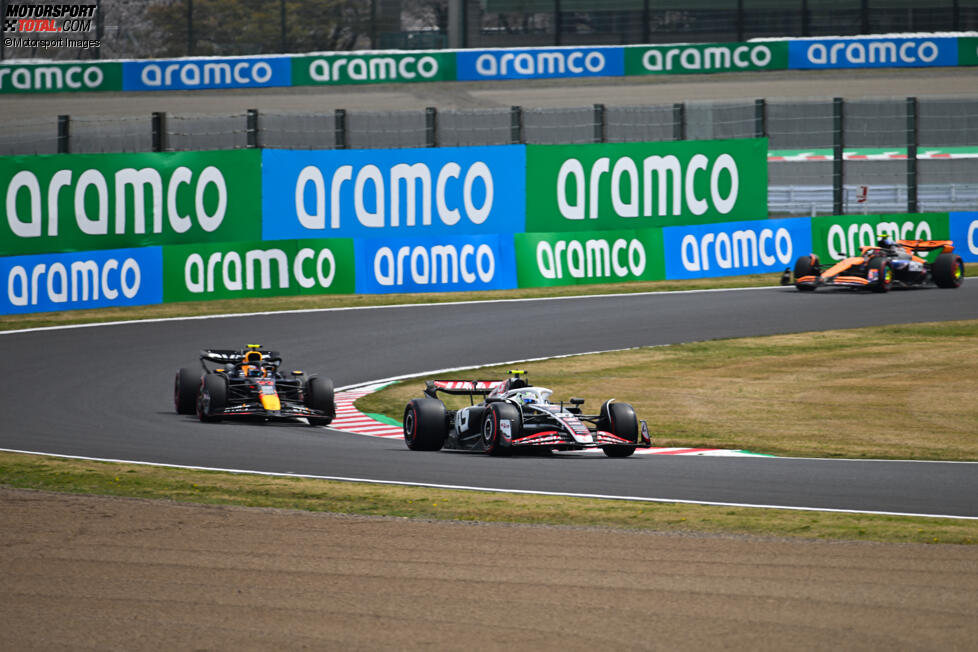 Nico Hülkenberg (Haas) und Sergio Perez (Red Bull) 