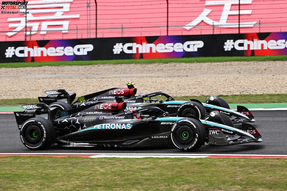 George Russell (Mercedes) und Lewis Hamilton (Mercedes) 