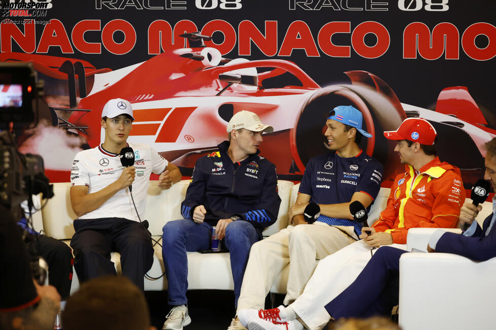 Alexander Albon (Williams), George Russell (Mercedes), Max Verstappen (Red Bull) und Charles Leclerc (Ferrari) 