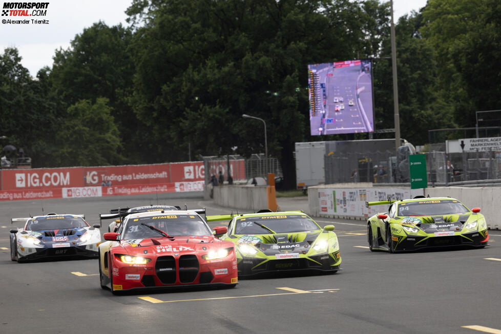 Sheldon van der Linde (Schubert-BMW), Mirko Bortolotti (SSR-Lamborghini) und Nicki Thiim (SSR-Lamborghini) 