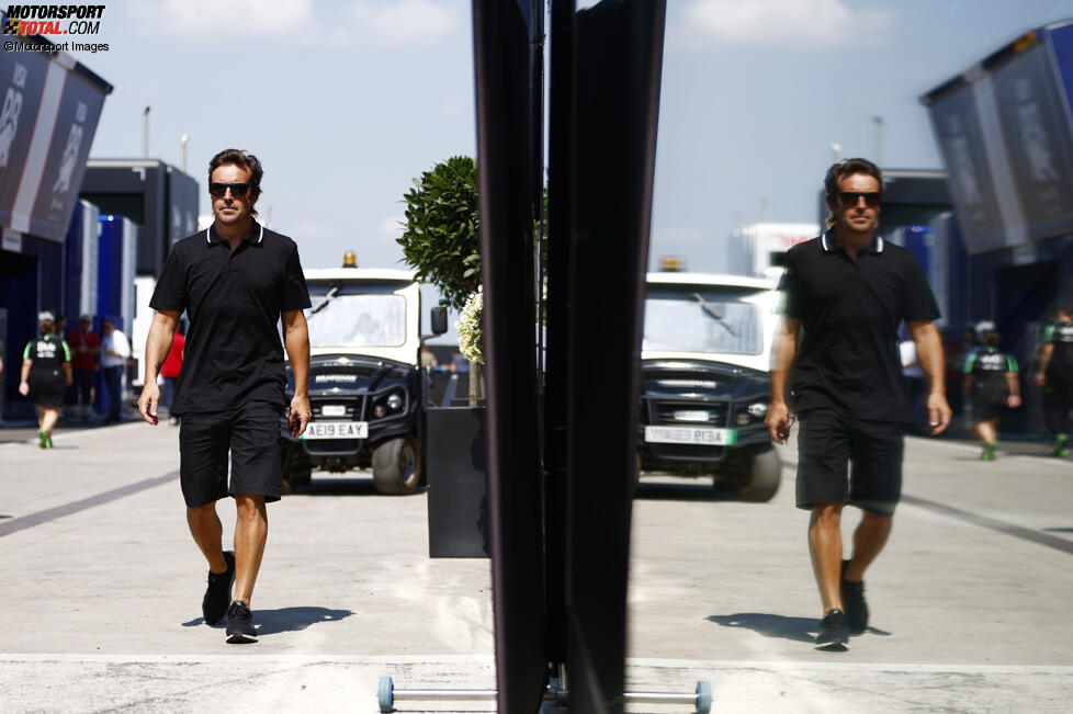 Fernando Alonso (Aston Martin) 