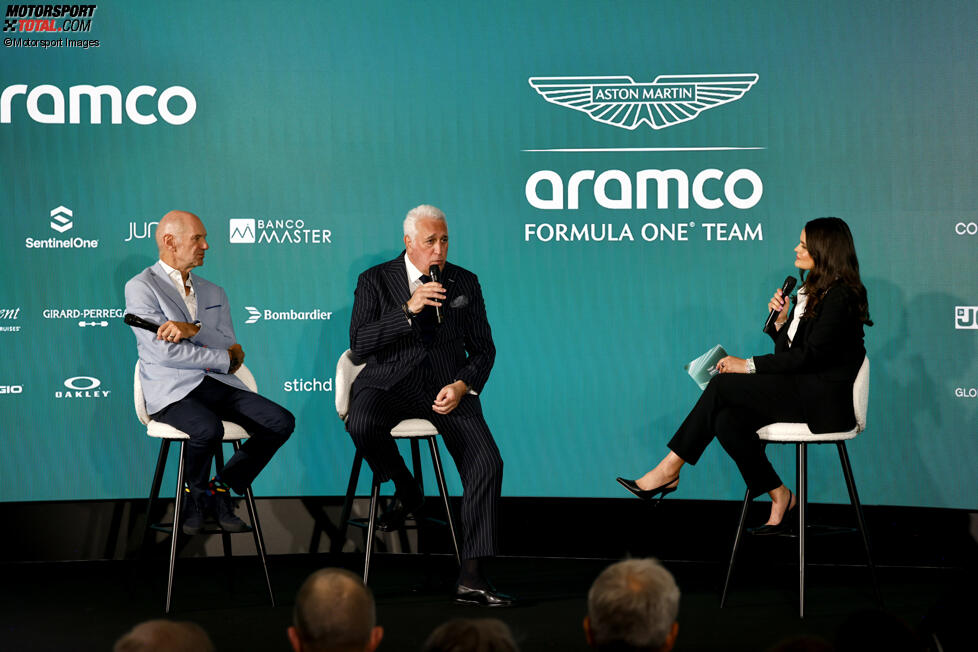 Adrian Newey mit Lawrence Stroll (Aston Martin) und Moderatorin Laura Winter