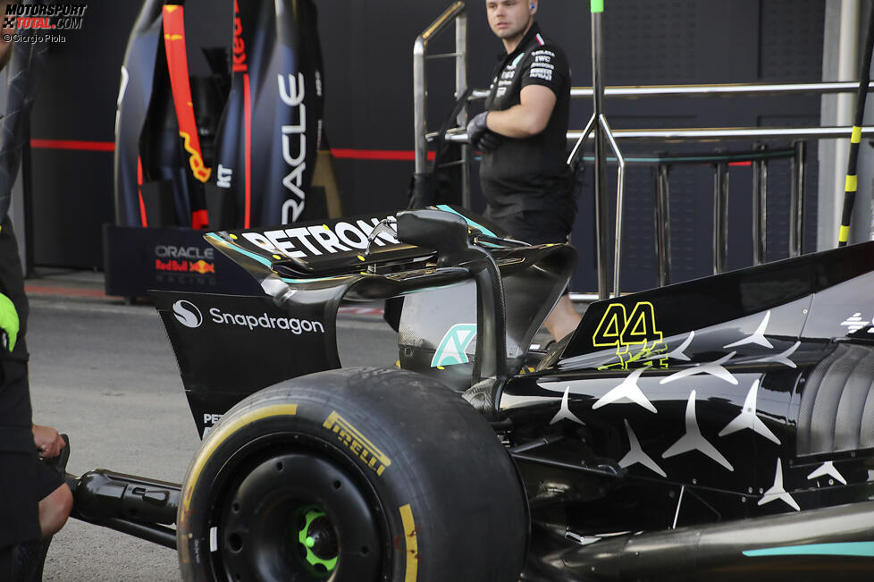 Mercedes W15
