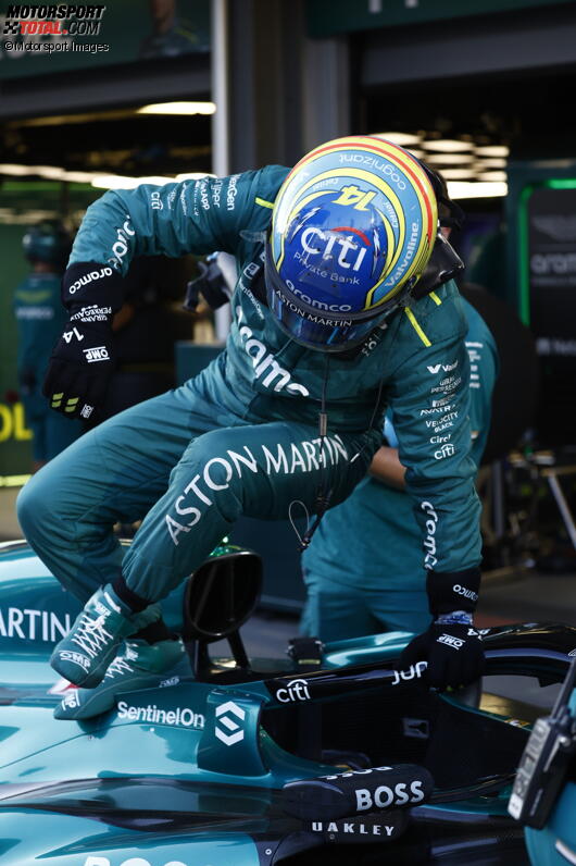 Fernando Alonso (Aston Martin) 