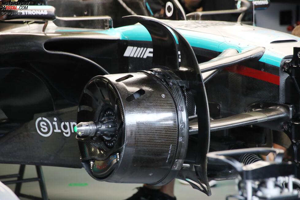 Mercedes W15