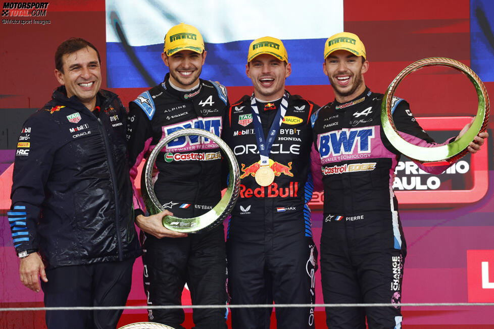 Max Verstappen (Red Bull), Esteban Ocon (Alpine) und Pierre Gasly (Alpine) 