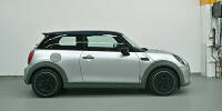 Fotostrecke: Mini Strip (2021) by Paul Smith: Nachhaltiges Design mit Twist