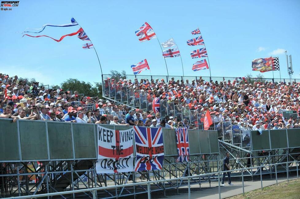 115.000 Zuschauer kamen am Renntag an die Strecke. Die britischen Fans gelten als besonders fachkundig und fair und kommen daher bei den Fahrern gut an.