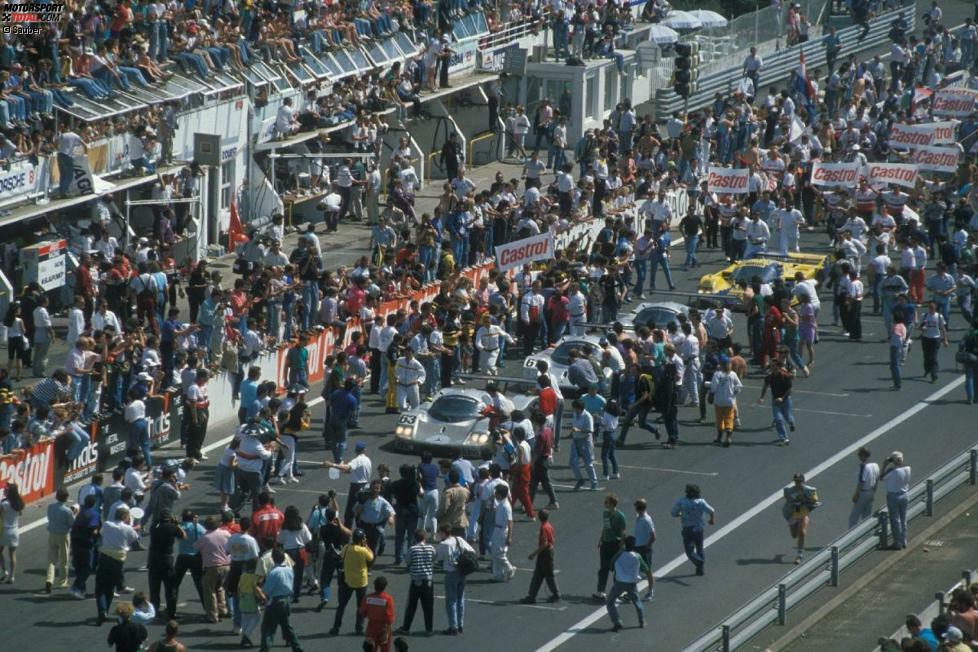 Doppelsieg für Sauber beim 24-Stunden-Rennen in Le Mans 1989. Der Sieg geht an Jochen Mass, Manuel Reuter und Stanley Dickens.