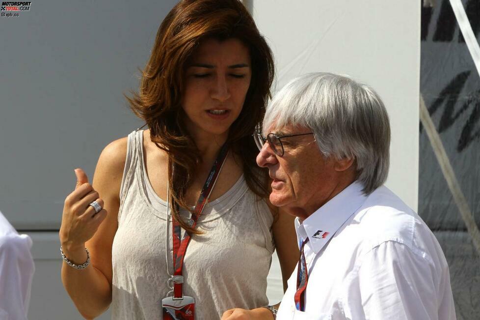 Inzwischen ist er wieder in festen Händen: Fabiana Flosi ist um 48 Jahre jünger als der Formel-1-Geschäftsführer und lebt mit ihm in London. 