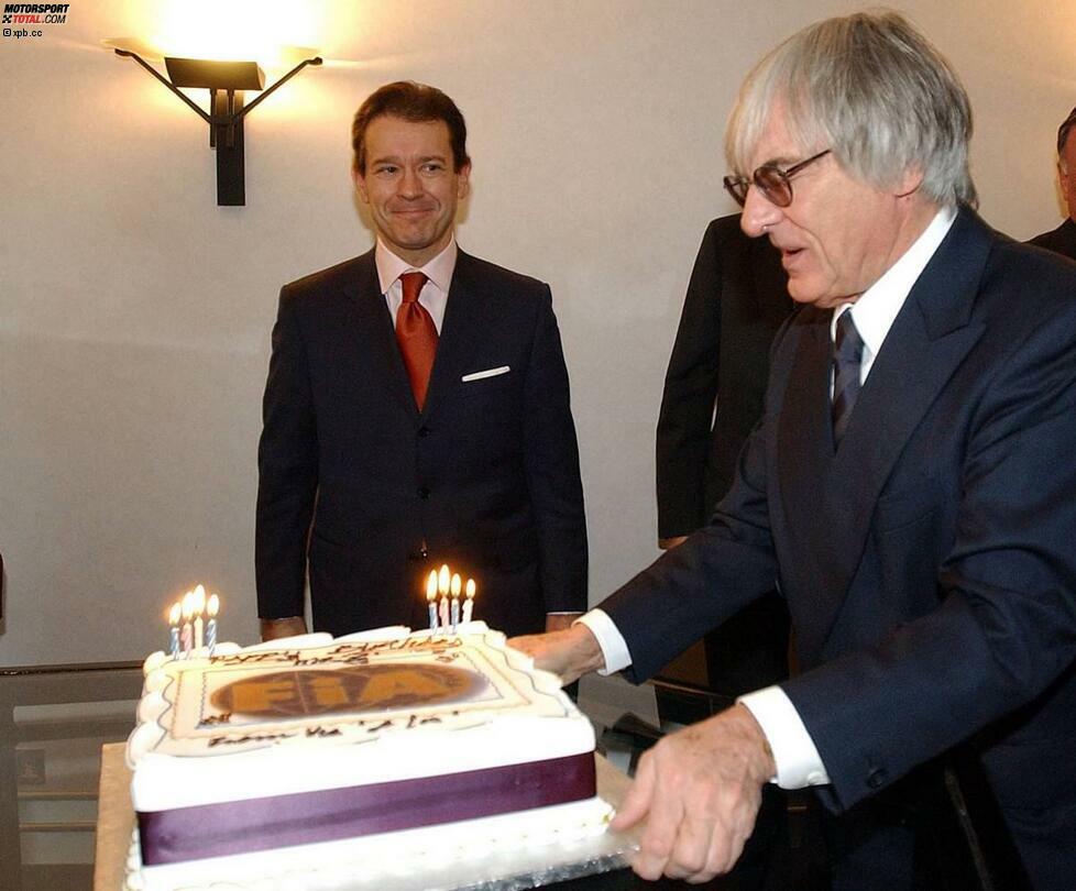 75. Geburtstag: Am Rande eines Treffens der Formel-1-Kommission in London wurde Ecclestone von FIA-Funktionären überrascht.