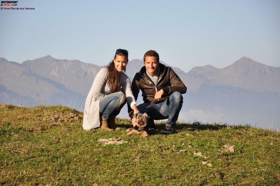 Noch einmal Ruhe und Kraft tanken vor dem Deutschland-Finale in Hockenheim: Timo Scheider und Freundin Jessica Hinterseer vor dem Panorama der Vorarlberger Berge.