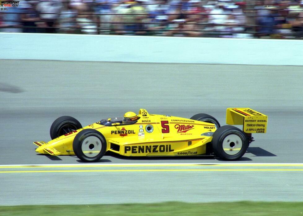 Rick Mears lag im Rennverlauf bereits eine Runde zurück, kämpfte sich jedoch wieder nach vorne und gewann vor Emerson Fittipadli und Al Unser. Es war sein dritter Sieg beim Indy 500. 