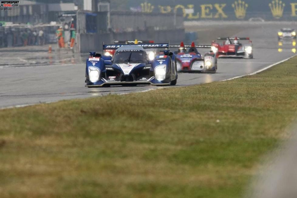 Nach der niederschmetternden Niederlage in le Mans (Audi-Dreifachsieg 2010), rappelt sich Peugeot noch einmal auf. Man will dem 908 einen guten Abschied ermöglichen. Dies gelingt: Siege beim Petit Le Mans, in Silverstone und Zhuhai beschließen die Karriere des Prototypen.