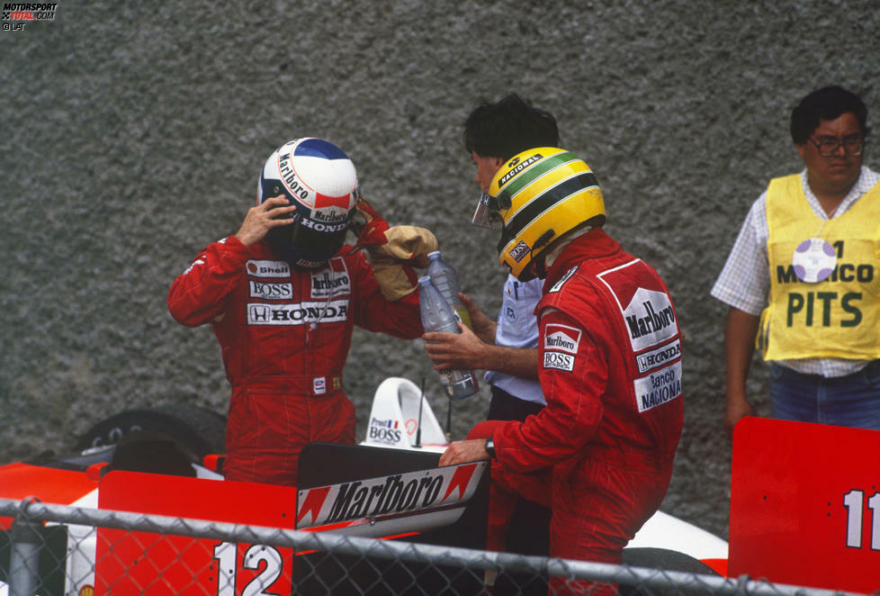 Funkstille: Je länger sie Teamkollegen sind, desto schlechter verstehen sich Senna und Prost. Erst am Morgen vor Sennas Tod sollten sich die beiden wieder versöhnen.