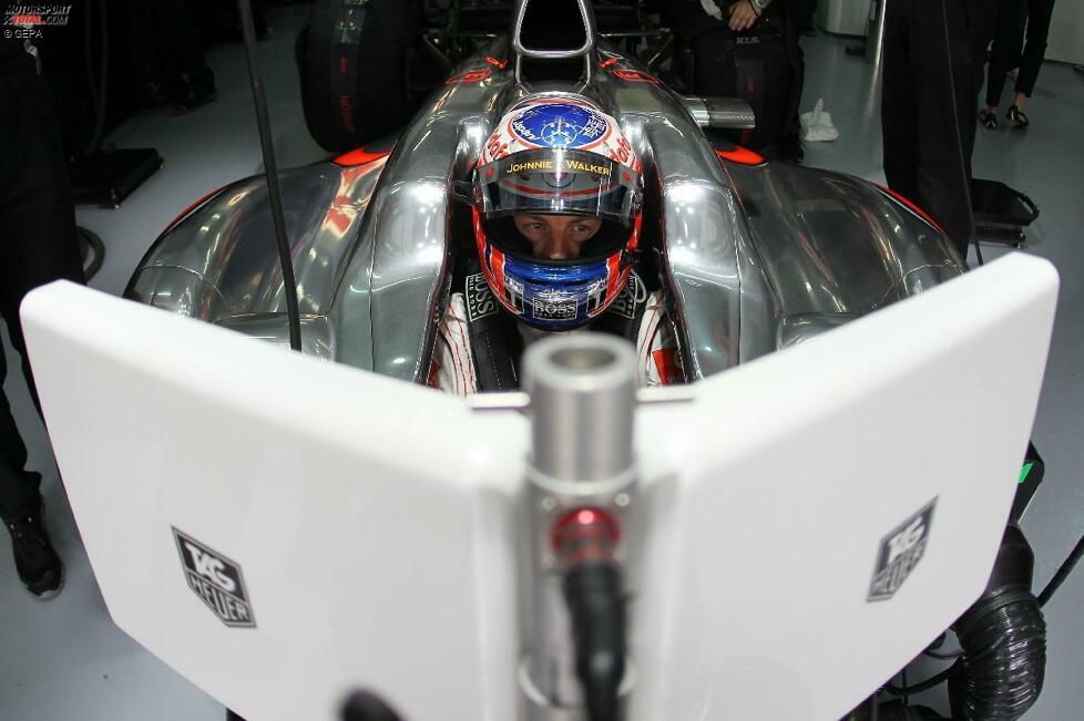 Voll konzentriert: Jenson Button bereitet sich auf den Renntag vor. Der 