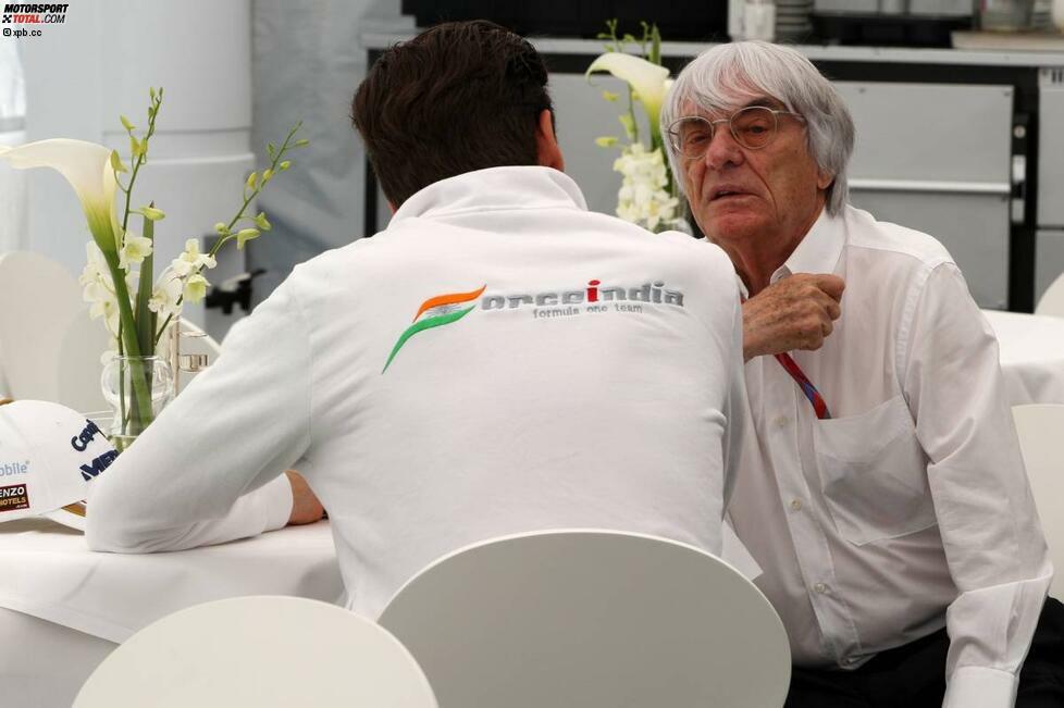 ... Bernie Ecclestone stellt Adrian Sutil nach dessen Bar-Auseinandersetzung mit einem Manager des Renault-Teams zur Rede, ...