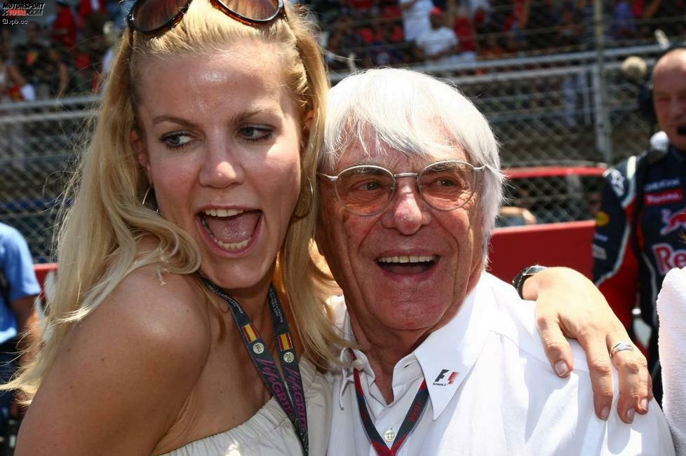 Milliardär Bernie Ecclestone ist selbst mit 80 noch ein guter Fang, denkt sich diese Blondine. Aber aufpassen: Der Formel-1-Boss ist nach seiner Scheidung von Slavica wieder in festen Händen. Seine brünette Freundin Fabiana Flosi ist um 50 Jahre jünger.