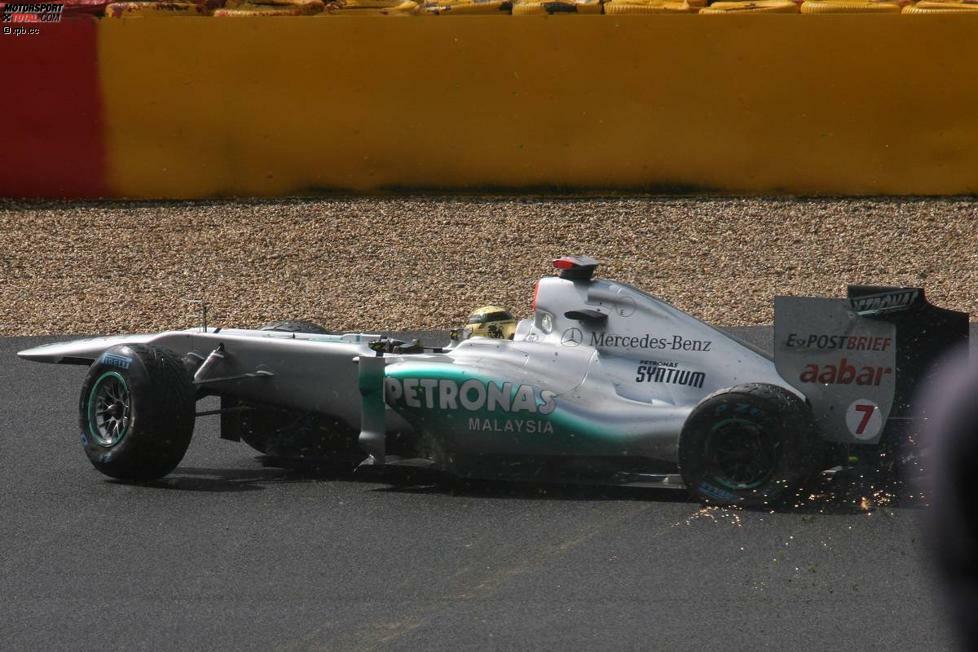 In der Qualifikation am Samstagnachmittag in Spa-Francorchaps erlebte Schumacher den Horror. Gleich zu Beginn verlor sein Mercedes MGP W02 einfach so ein Hinterrad. 