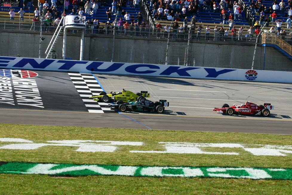 Die größte Sensation des Jahres geschieht in Kentucky: Ed Carpenter ringt Dario Franchitti nieder und bringt damit Sarah Fisher in die Victory Lane