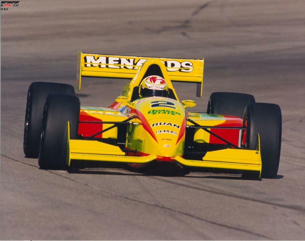 1998: Tony Stewart in einem Dallara-Oldsmobile von Team Menard. Beim Indy 500 fällt er in Runde 22 in Führung liegend mit Motorschaden aus. Die IRL-Saison beendet er als Titelverteidiger auf Gesamtrang drei.