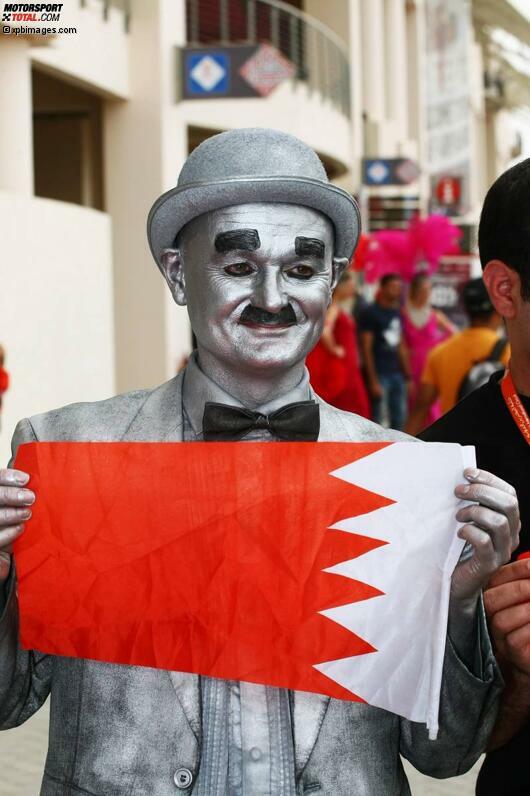 Der stets für schwarzen Humor zu begeisternde Charlie Chaplin hätte seine Freude daran gehabt: Der große Diktator in Bahrain.