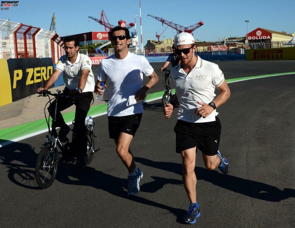 Immer brav trainieren: Die Spanier Pedro de la Rosa und Dani Clos vom spanischen HRT-Team kombinieren die Streckeninspektion mit ein bisschen Jogging.