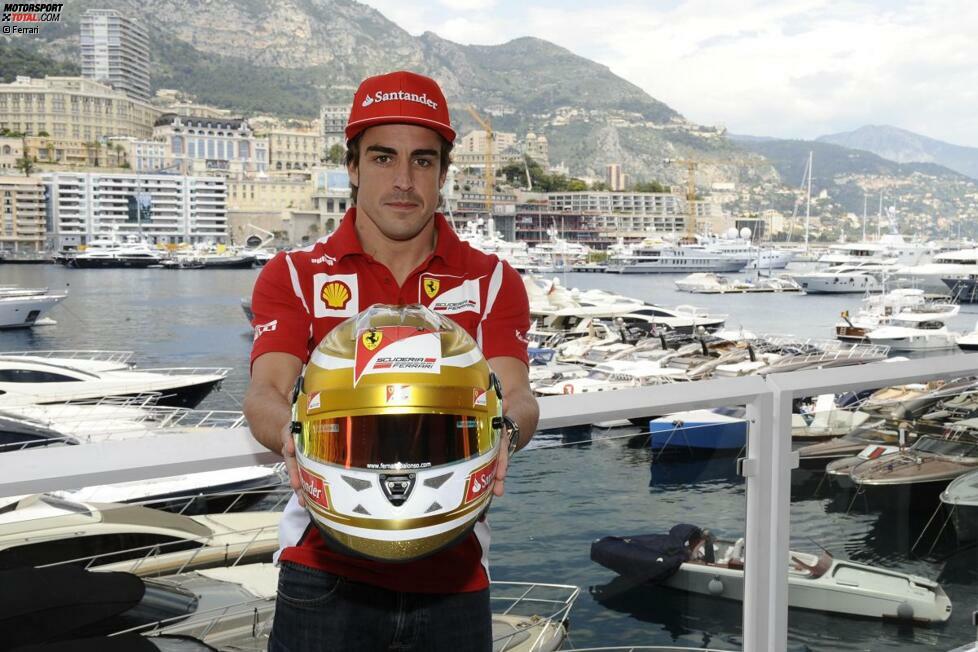 Fast alle Fahrer lassen sich für Monaco ein spezielles Helmdesign einfallen. Fernando Alonso fuhr mit seinem goldenen Entwurf auf das Podium, ...