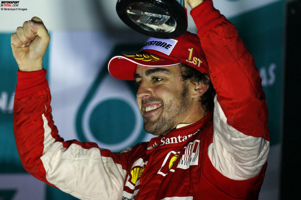 5. Fernando Alonso (11 Siege, 0 WM-Titel): Der Spanier gewinnt in Bahrain 2010 gleich seinen ersten Ferrari-Grand-Prix, verspielt den greifbaren WM-Titel in der Premierensaison aber beim Finale in Abu Dhabi wegen einer falschen Strategie. Auch in den folgenden Jahren bis Ende 2014 bleibt ihm der Titel verwehrt.