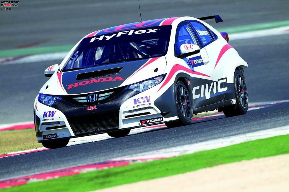 Am 16. September 2012 hat der Honda Civic sein komplettes Testprogramm in Europa abgespult. Gabriele Tarquini und Tiago Monteiro hatten das Auto nochmals in Vallelunga und schließlich auch noch in Portimao bewegt. Das Fahrzeug wird verpackt und nach Japan verschifft, wo Monteiro einen letzten Funktionstest vornehmen soll, ehe das Renndebüt ansteht.