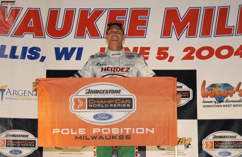 Im Juni 2004 holt er sich auf der Milwaukee-Mile seine erste IndyCar-Pole