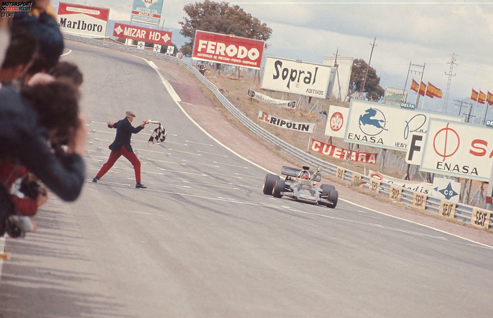 Nach Rindts Tod übernimmt der Brasilianer Emerson Fittipaldi die Rolle des Teamleaders, der er 1972 mit dem WM-Titel voll gerecht wird. Fittipaldi ist jüngster Weltmeister aller Zeiten, bis ihm Fernando Alonso diesen Rekord 2005 abspenstig macht.