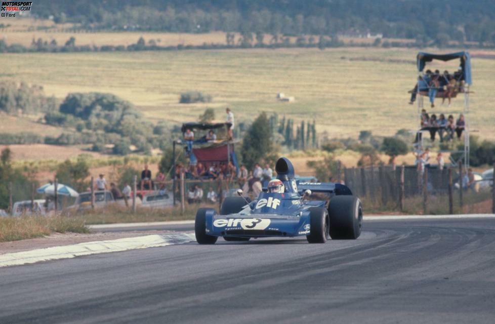 Den Grand Prix von Südafrika 1973 gewinnt Stewart fast eine halbe Minute vor Peter Revson (McLaren) und Emerson Fittipaldi (Lotus). Um die Relationen richtig zu sehen: Toto Wolff ist da gerade einmal ein Jahr alt.