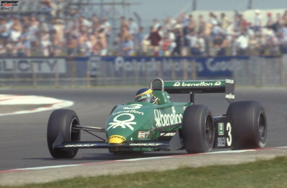 Michele Alboreto beim Grand Prix in Silverstone 1983. In Las Vegas 1982 und Detroit 1983 feiert der Italiener die letzten Siege der Tyrrell-Ford.