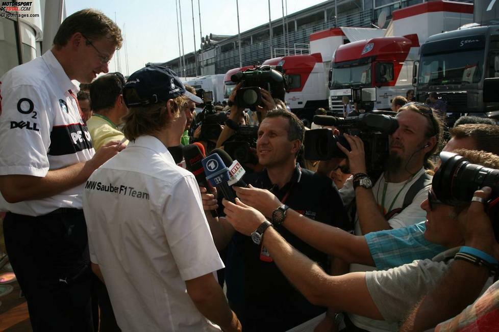 Plötzlich merkt die Medienlandschaft, dass hier etwas Großes heranwächst. Die Vettel-Mania beginnt.